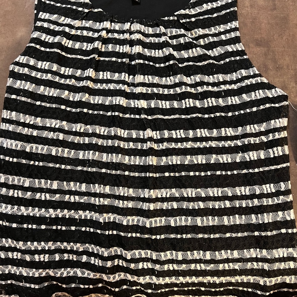 Black/white stripe tank shirt